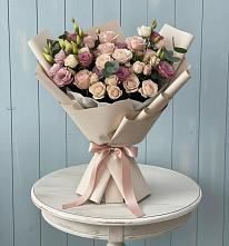 Букет цветов из:  Розы и Лизиантусы в Погорелках