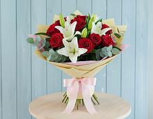 Букет цветов из:  Лилии и Розы в Погорелках
