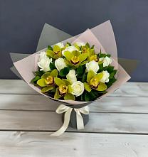 Букет цветов из:  Орхидеи и Розы в Погорелках