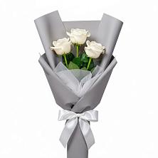 Букет 3 белые розы в Погорелках
