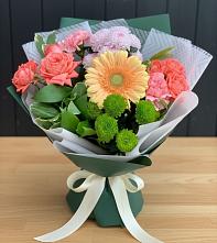Букет цветов из:  Гвоздики, Розы, Герберы и Хризантемы в Погорелках