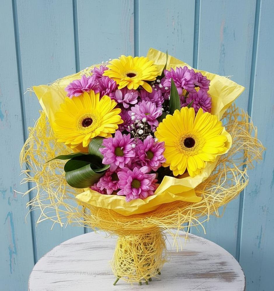 Букет цветов из: Хризантемы и Герберы в Погорелках