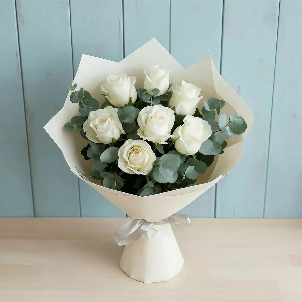 Букет Белые розы в Эвкалипте в Погорелках
