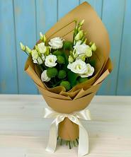 Букет цветов из:  Хризантемы и Лизиантусы в Погорелках