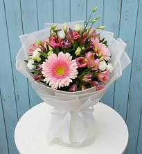Букет цветов из:  Герберы, Альстромерии и Лизиантусы в Погорелках