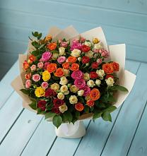 Букет Микс из разноцветных кустовых роз в Погорелках